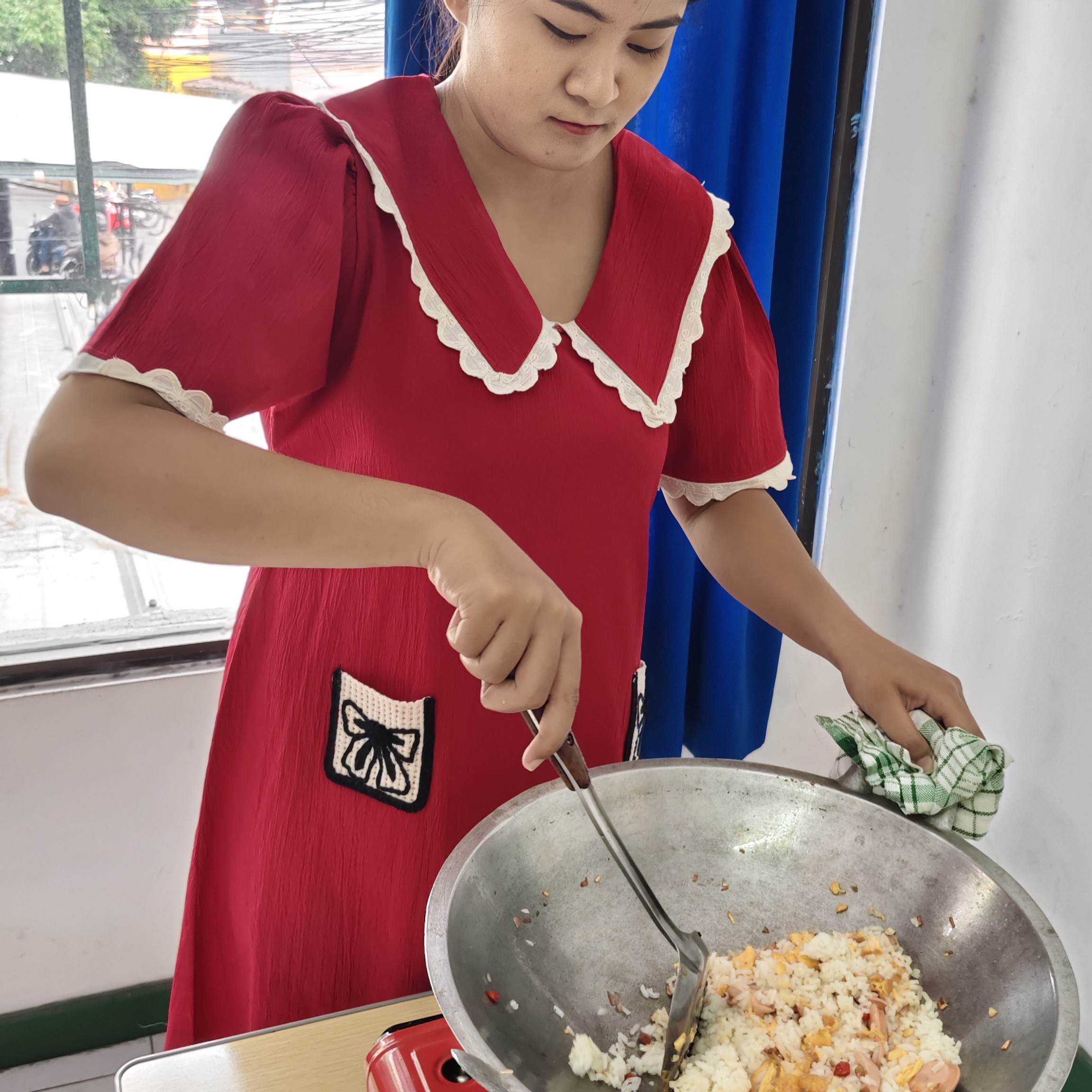 Kegiatan vokasi untuk melatih life skill siswa untuk bisa memasak